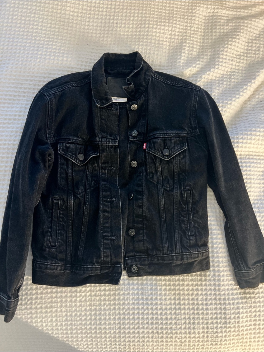 Levi's Black Denim Jacket - Classic Trucker Style XSmall
